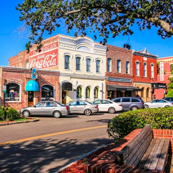 Fernandina beach black car