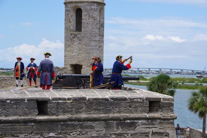 Saint Augustine travel with black car